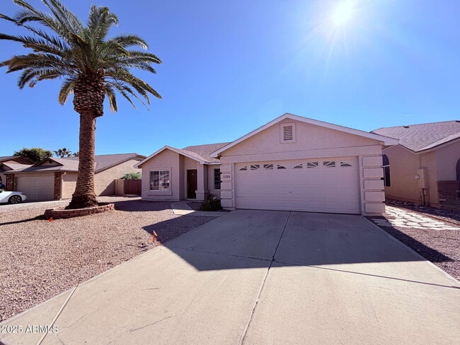 Building Photo - 2293 E Longhorn Pl