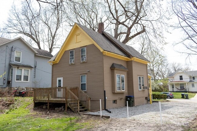 Photo - 414 S Lucas St