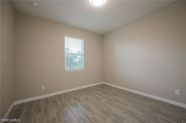 Photo - 3204 66th St W