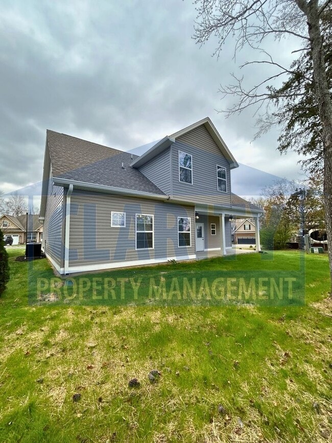 Photo - *Brand New* 4 bedroom home!