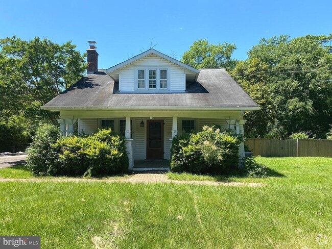 Building Photo - 10304 Gunston Rd Rental