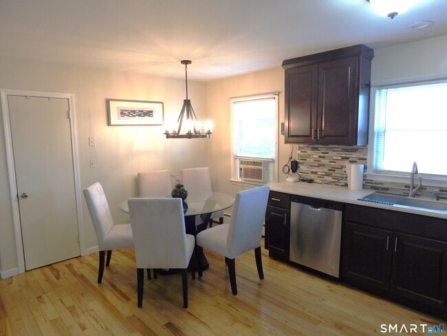 Photo - 26 Dayton Rd