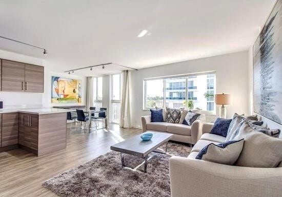 Building Photo - 720 Bayshore Dr Unit 403