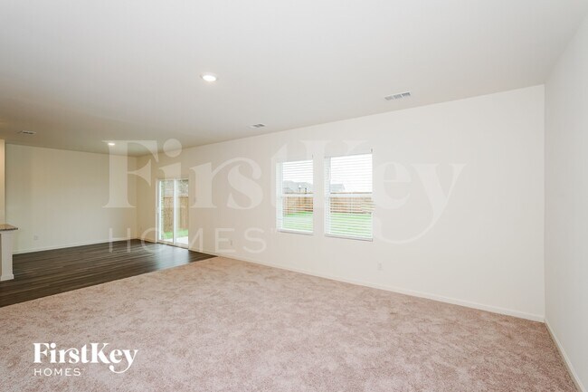 Photo - 1804 Sandlin Dr