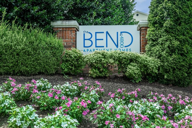 Building Photo - The Bend at 4800 Apartment Homes