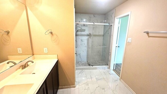 Building Photo - 1810 Bravos Manor Ln Rental