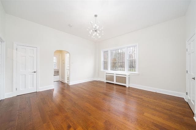 Photo - 33 Glenwood Ave Unit side entrance