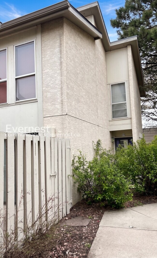 Photo - 2 Bed/2.5 Bath Town Home with Garage / Available Soon!