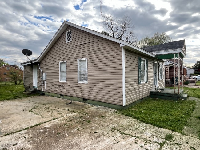 Photo - 273 W Essex Ave