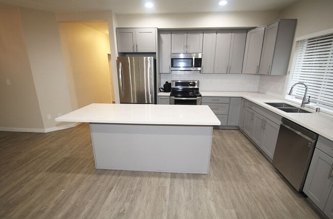 Photo - NEWER CONSTRUCTION 8 BEDROOM, 3 BATH HOME ...