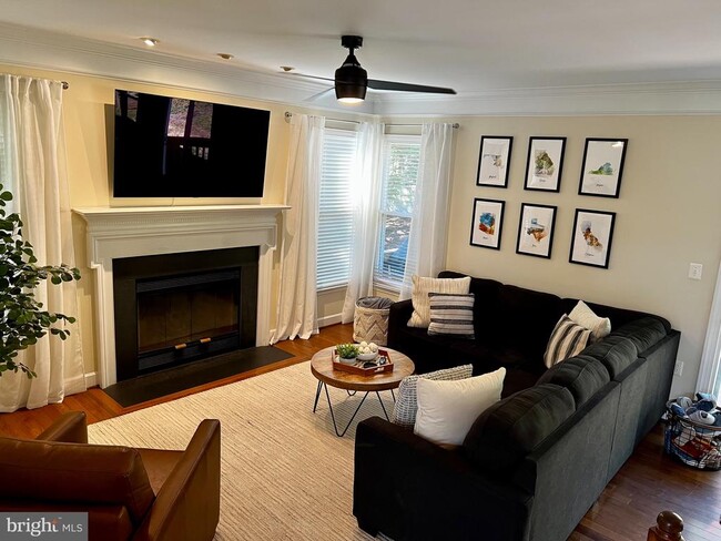 Photo - 46812 Backwater Dr