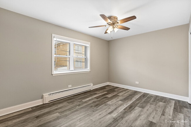 Photo - 6904 W Gunnison St Unidad 1