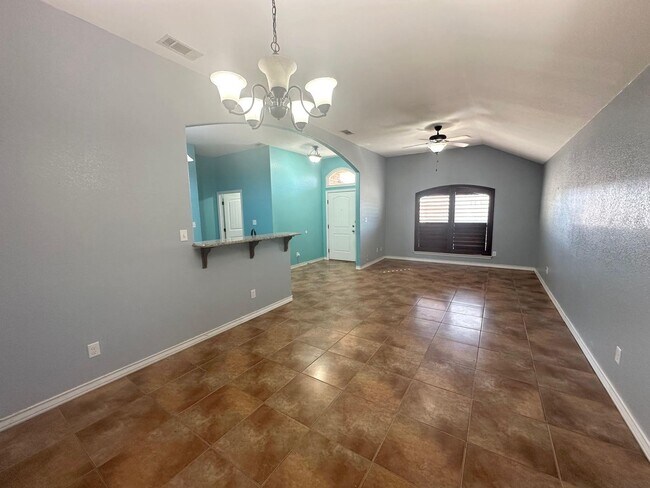 Photo - 3 Bedroom 2 Bathroom w/ Bonus Room