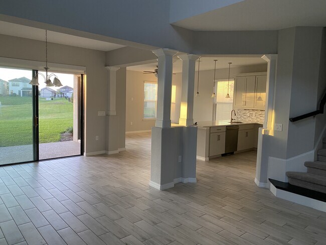 Photo - 1039 Wildmeadow Run