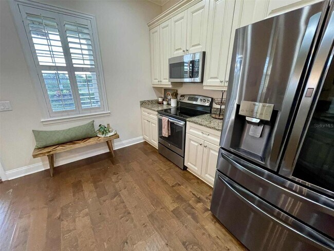 Photo - 2610 Grace Manor