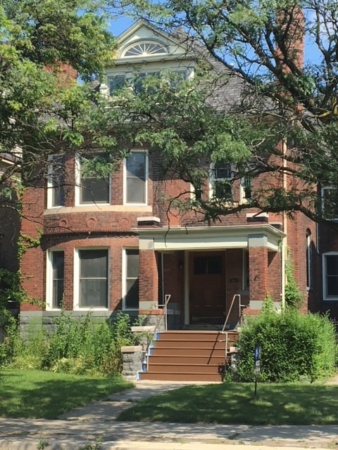 Building Photo - 658 W Forest Ave Unit 3