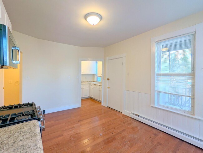 Photo - 26 Thorndike St