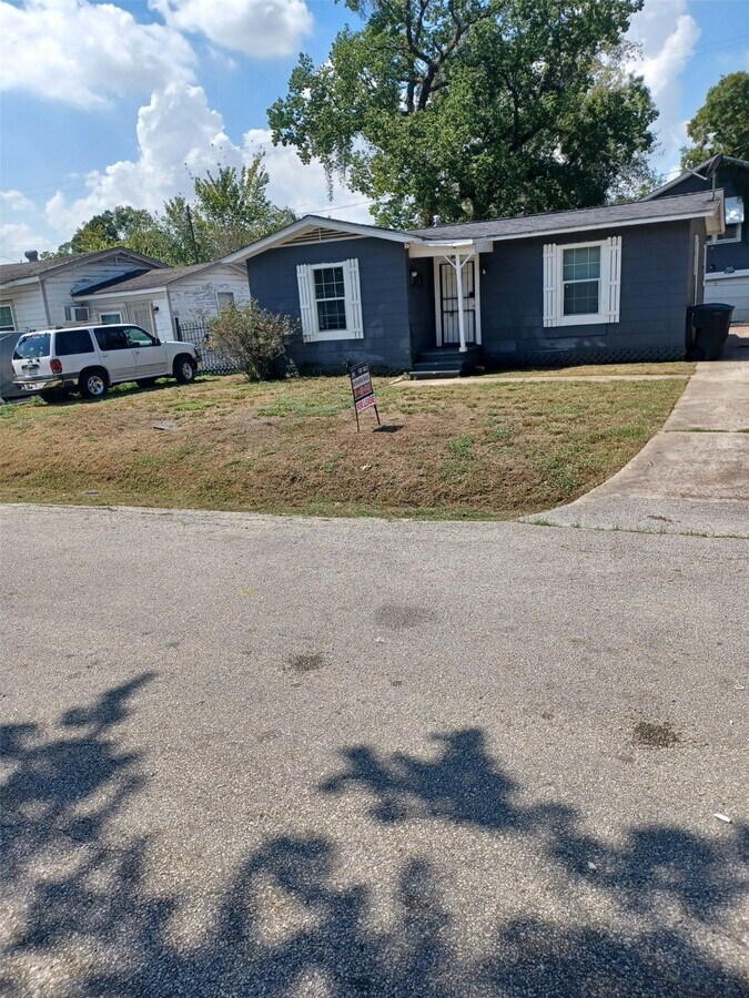 Photo - 7010 England St Casa