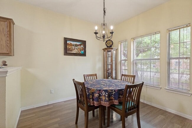 Photo - 903 Ranchero Rd