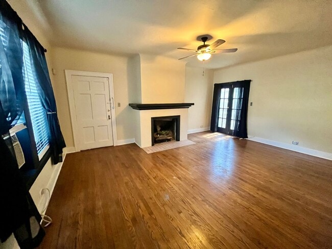 Photo - 424 E Ashby Pl