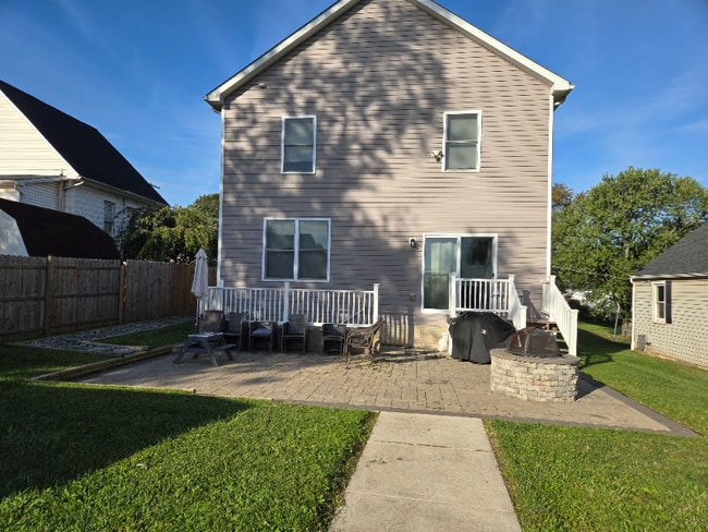 Photo - 1925 Brady Ave