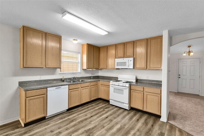 Photo - 4034 Falvel Shadow Creek Dr