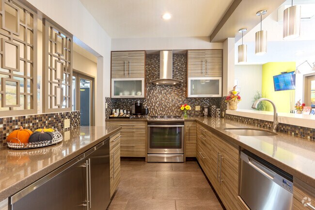 Clubhouse - Foothill Heights