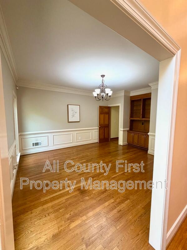 Photo - 2438 Kings Arms Dr