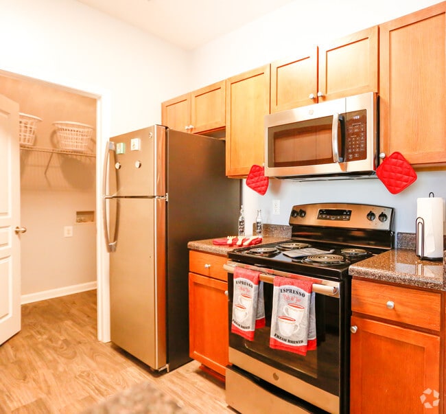 2BR,2BA - Flatiron West Trade