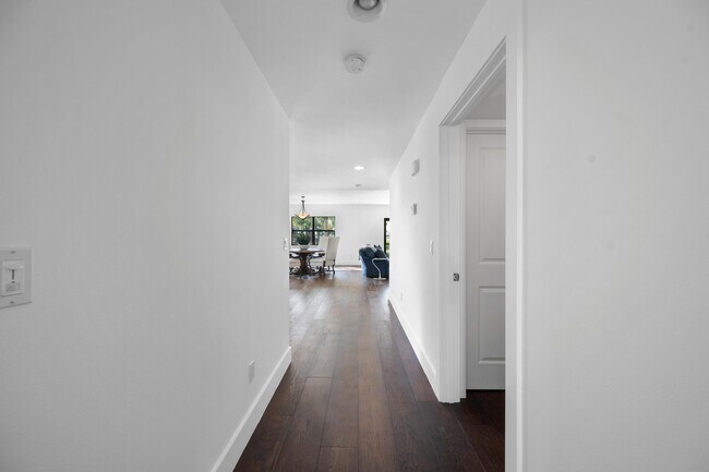 Building Photo - 13388 Polo Rd W Unit 201 Rental
