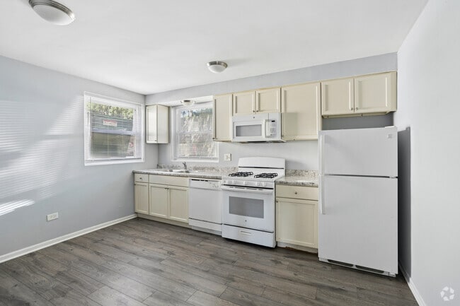 1BR, 1BA - 600SF - Kitchen