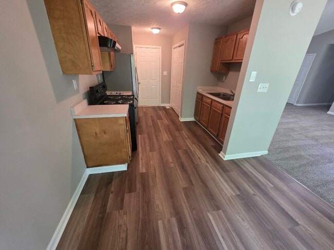 Photo - 643 N Lincoln St
