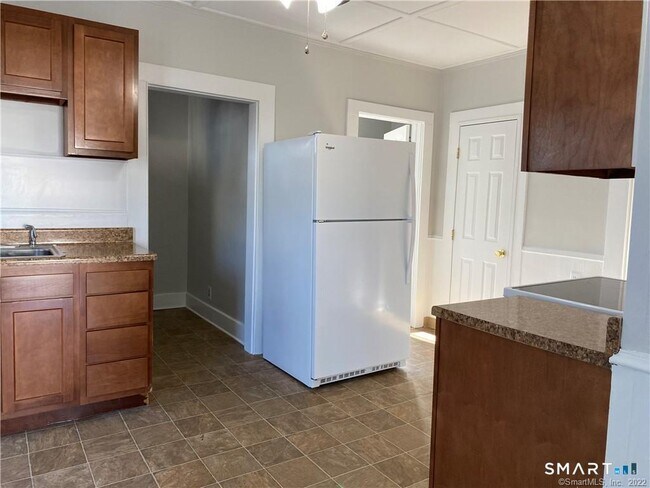 Photo - 433 Migeon Ave Unit 433