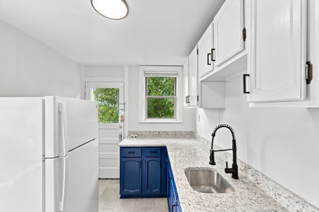 Photo - 1410 Creedmoor Ave