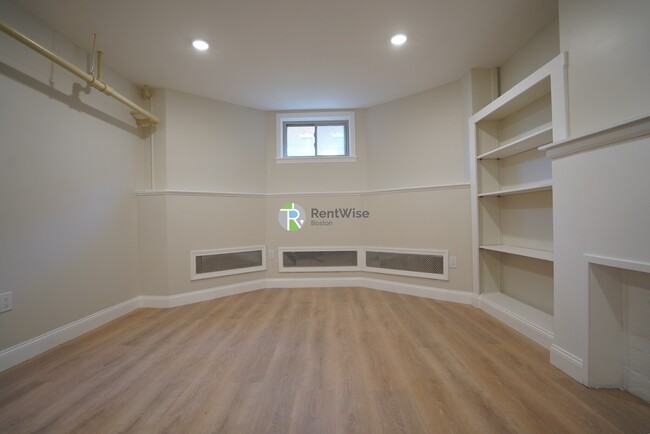 Photo - 10 Beals St Apartment Unit B3