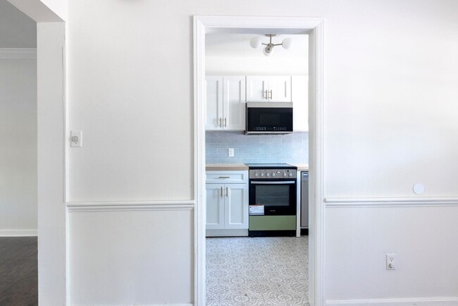 Photo - 2 bed/1 bath Conveniently Located Close to SCAD