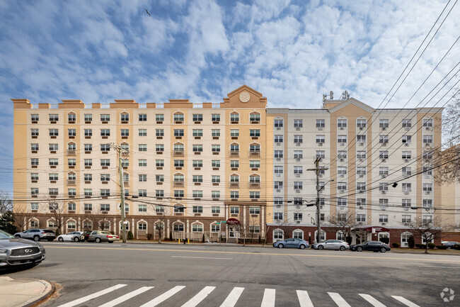 Photo - The Pavillion at Locust Manor