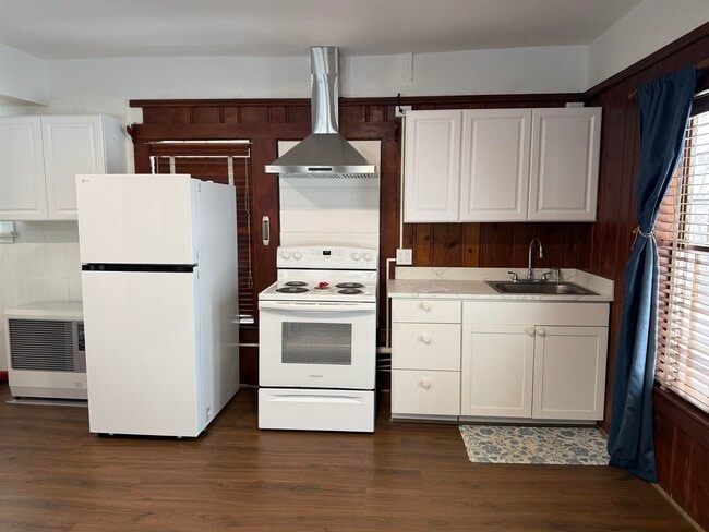 Photo - 28 Harrison St