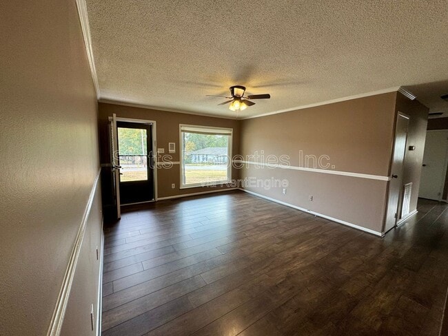 Photo - 101 Teks St