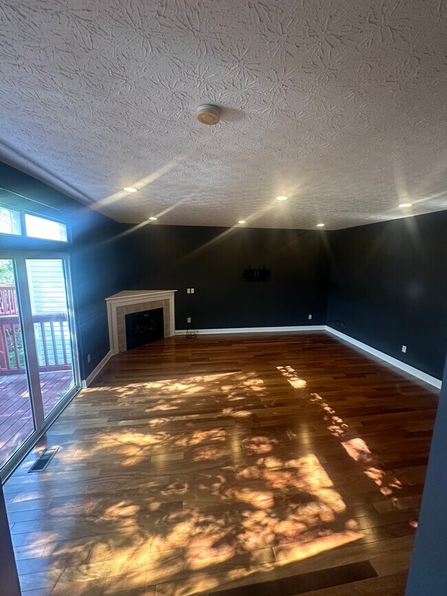 94 Olentangy Pt Condo Condo for Rent in Columbus, OH