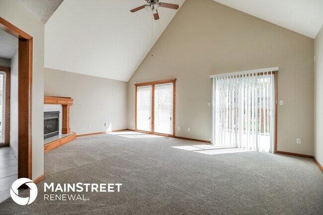 Photo - 205 N Walker Dr