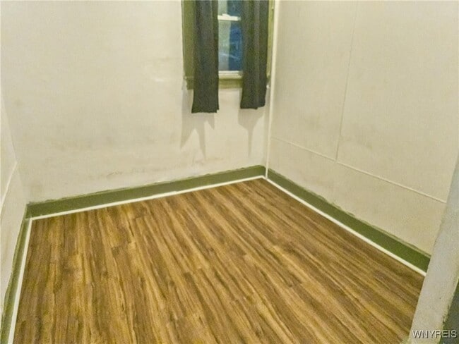 Building Photo - 1466 Broadway