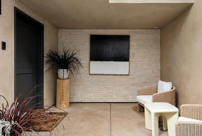 Photo - Coastal Luxury Retreat in the Heart of Corona del Mar Village-Available for Monthly Executive and...