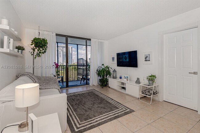Photo - 3475 N Country Club Dr Unit 807