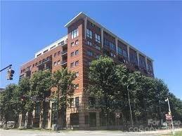Building Photo - 715 N Church St Unit 212