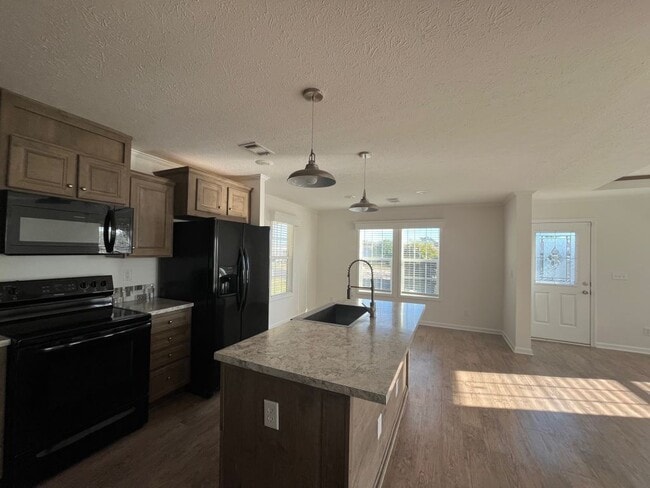 Photo - 171 Eland Dr