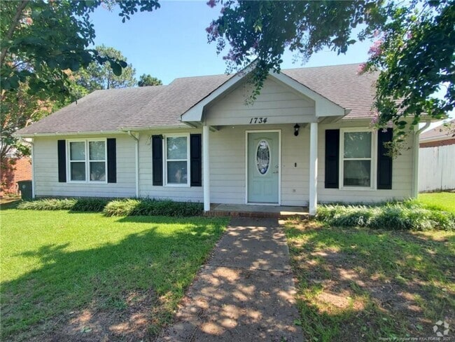 Building Photo - 1734 Winnabow Dr Rental