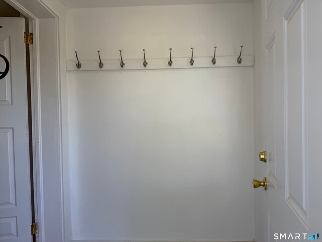 Photo - 72 West Ave Unit B