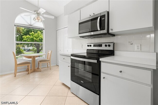 Photo - 28720 Bermuda Bay Way Unit 205
