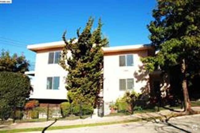Building Photo - 3701 Park Blvd Unit A Rental
